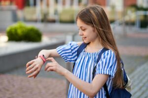 Read more about the article Relojes inteligentes con GPS para niños: la alternativa segura al móvil