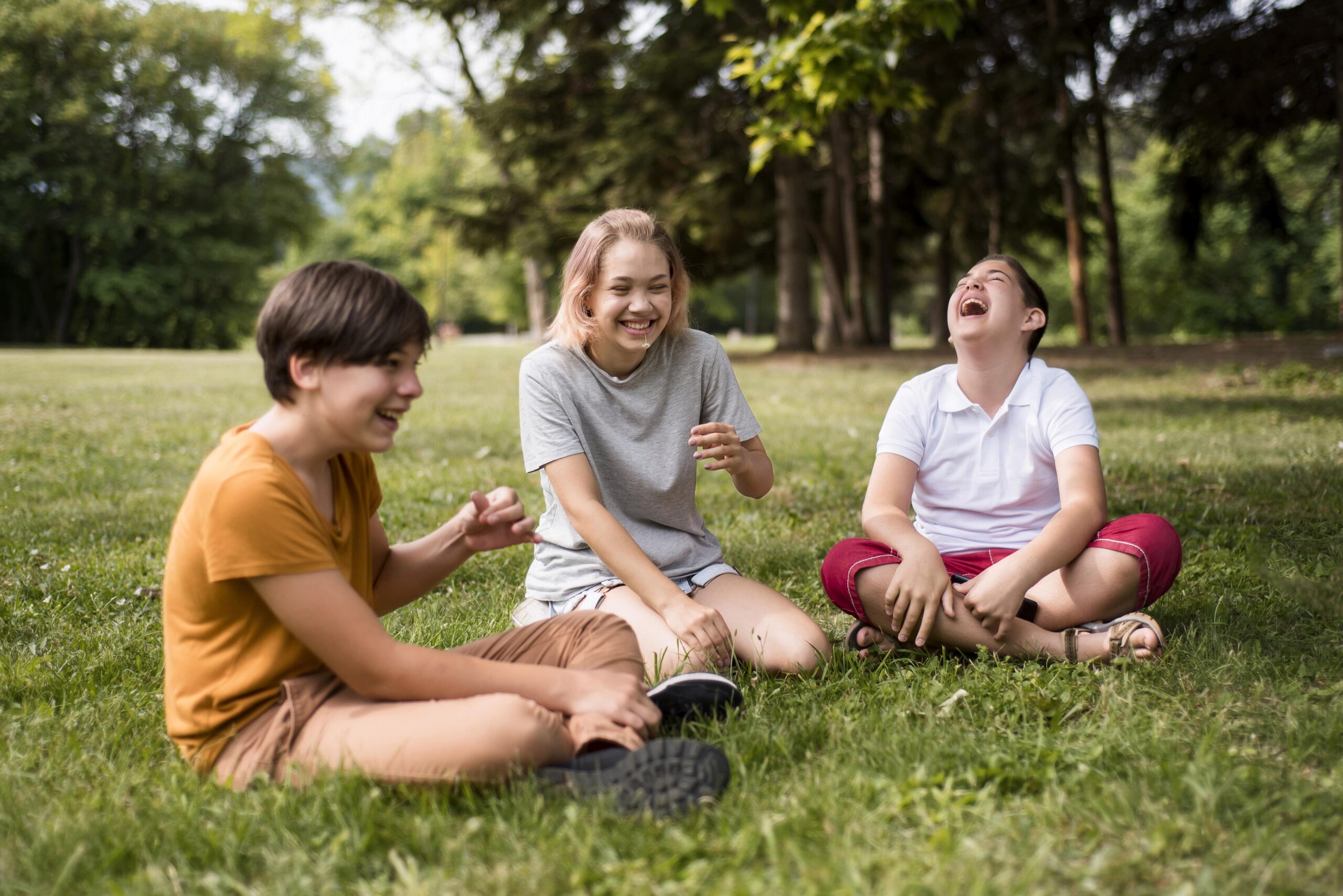 You are currently viewing El sedentarismo adolescente: cómo las pantallas y el entorno urbano están poniendo en riesgo su salud