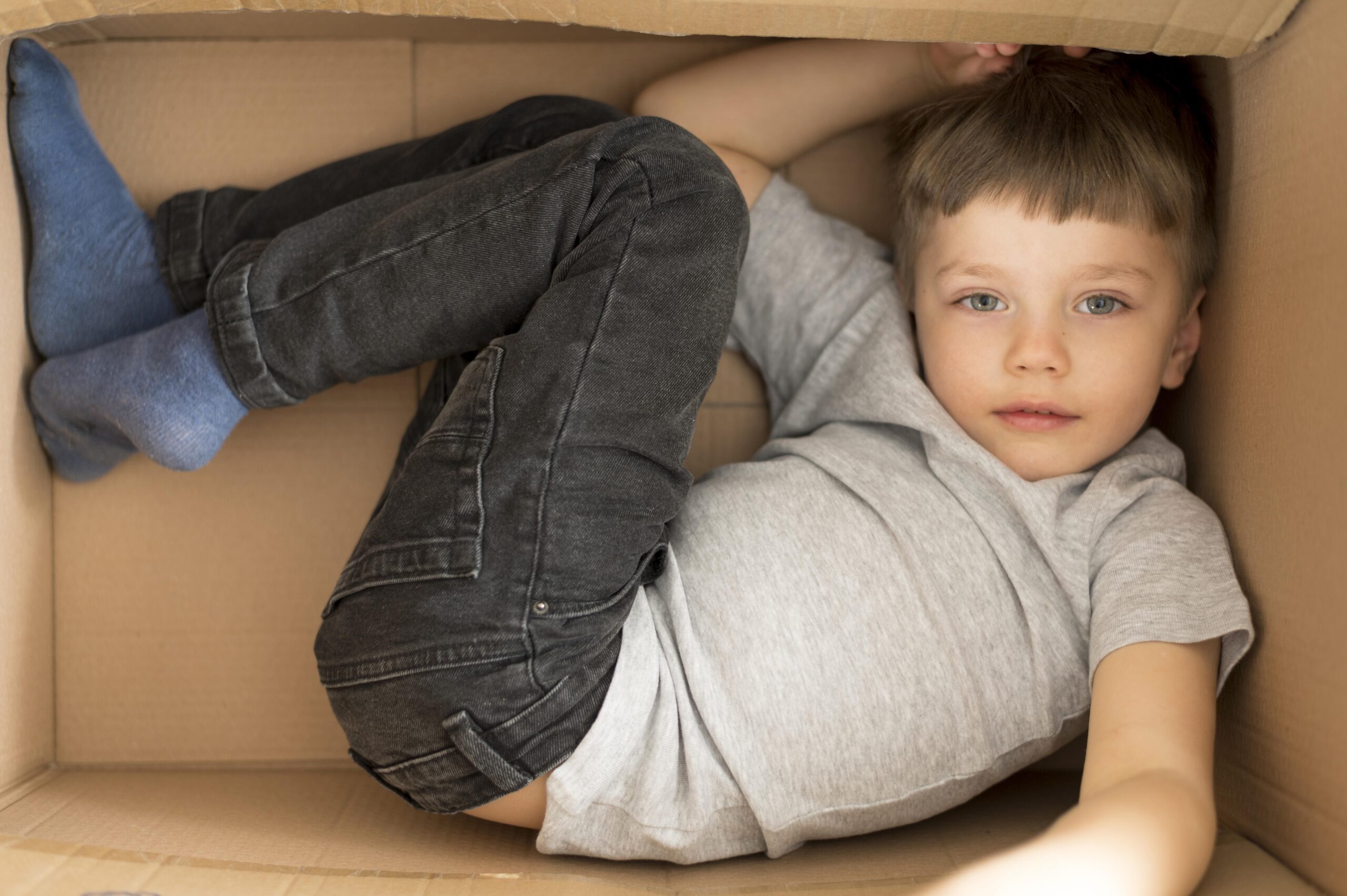 Read more about the article ¿Tu hijo/a se enfada si no es el centro de atención en reuniones familiares? Te ayudamos paso a paso