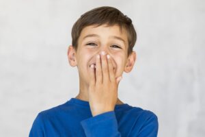 Read more about the article ¿Tu hijo/a siempre quiere tener la última palabra? Cómo recuperar la calma en casa con estos consejos