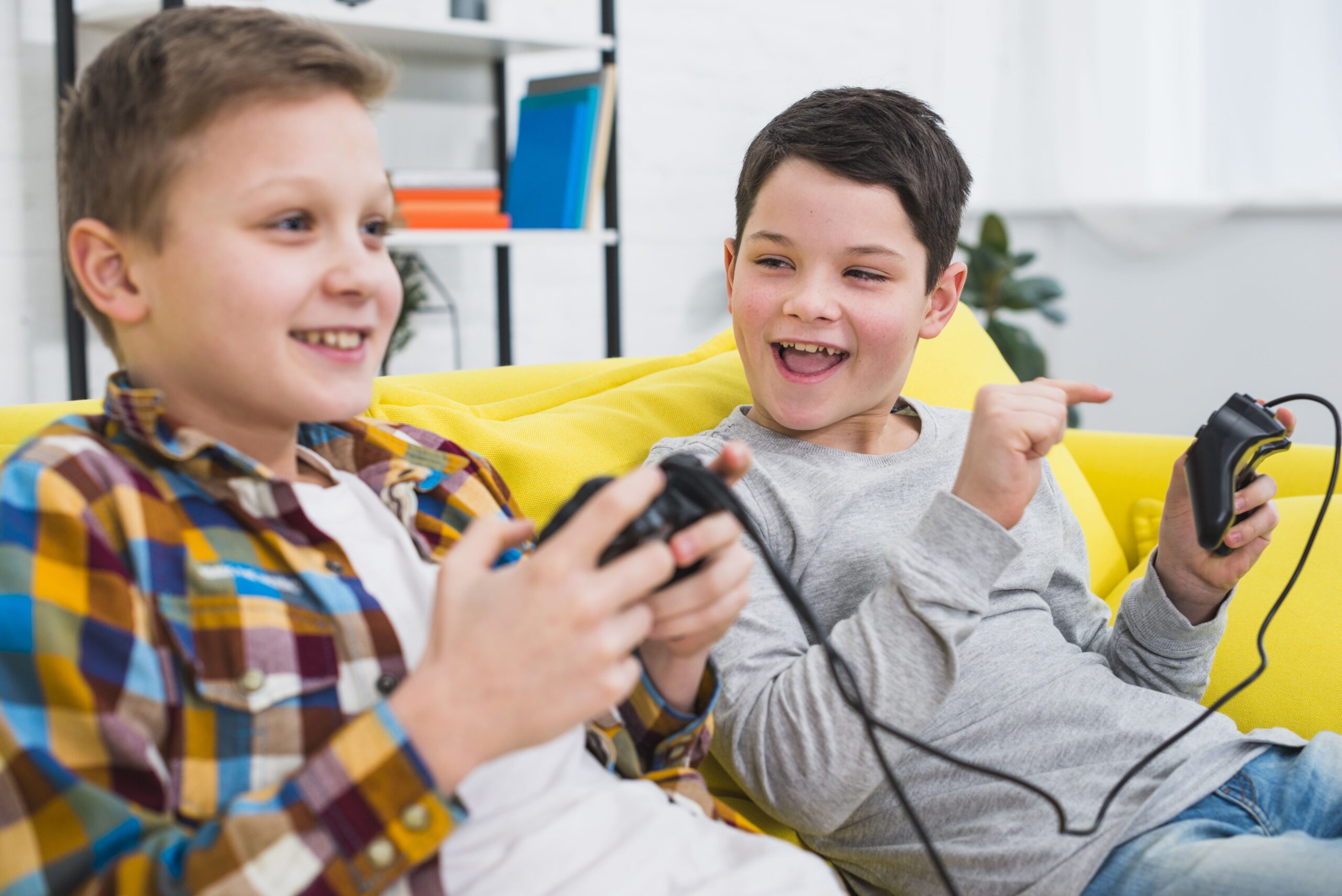 You are currently viewing ¿Tu hijo gasta dinero sin control en videojuegos? Cómo gestionar las microtransacciones paso a paso