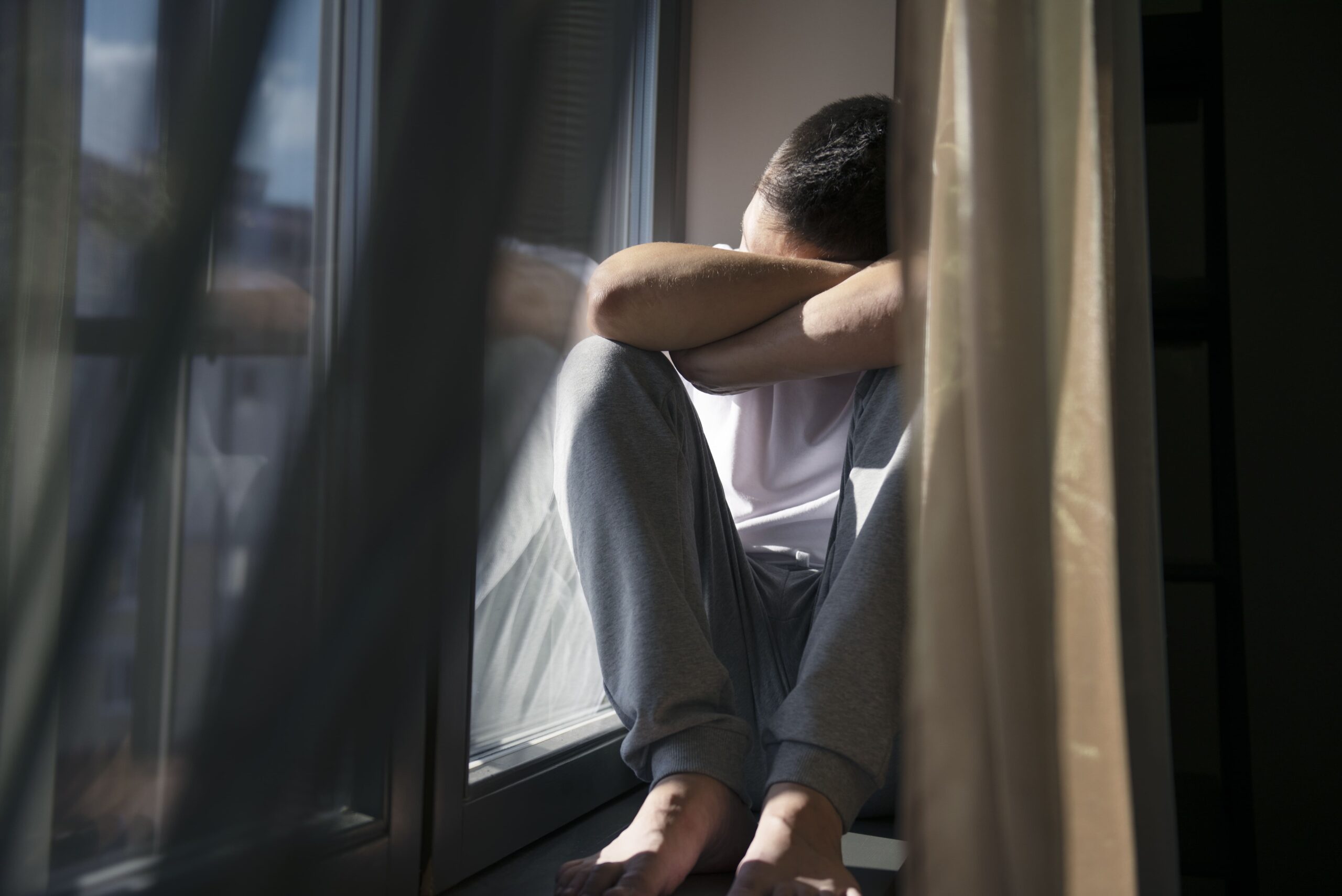 You are currently viewing Moderadores de Meta denuncian daños psicológicos tras ver contenido violento: ansiedad, estrés y hospitalizaciones