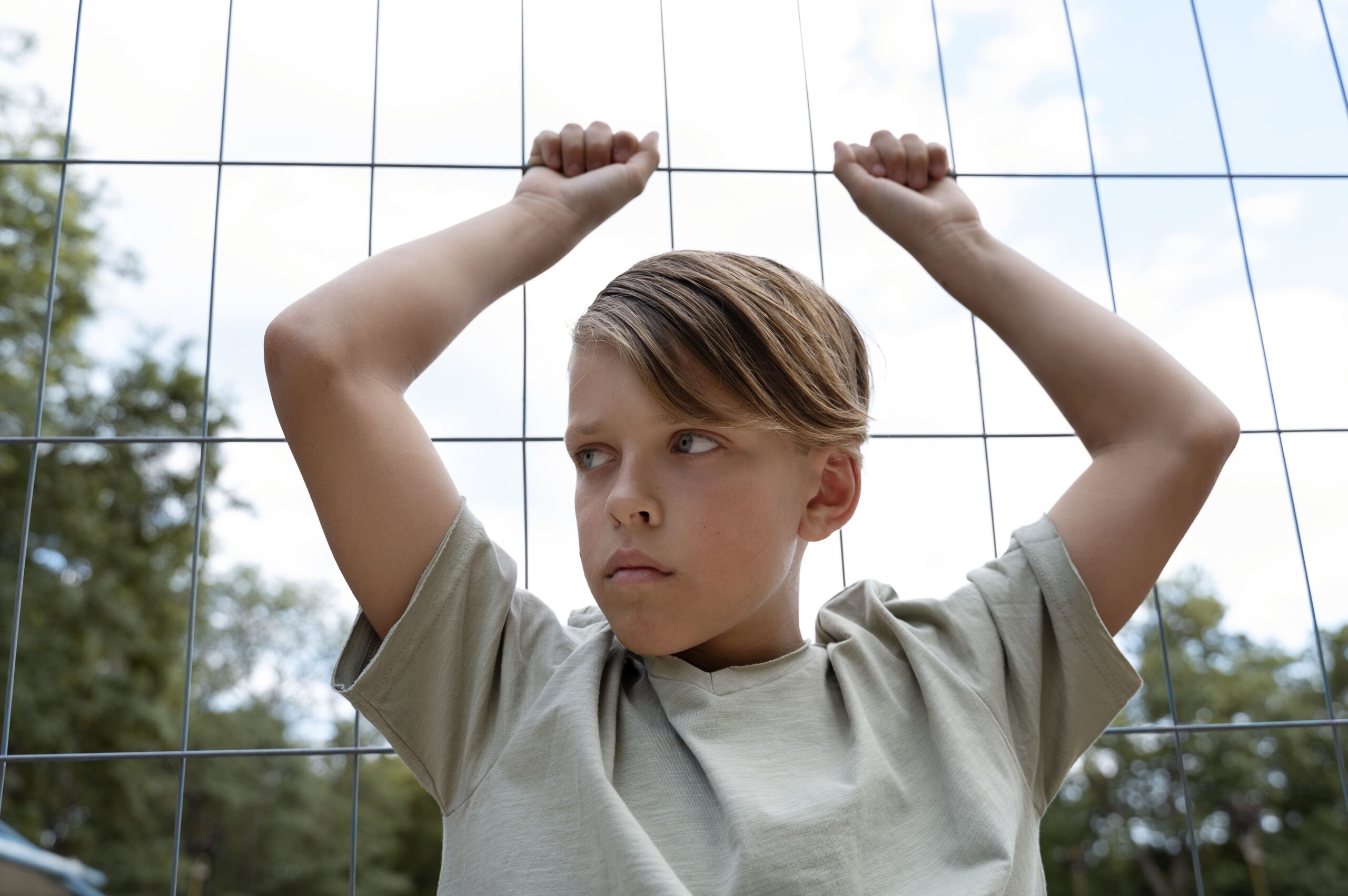 You are currently viewing Mi hijo/a miente y no sé qué hacer: 6 pasos sencillos para fomentar la honestidad y recuperar la confianza